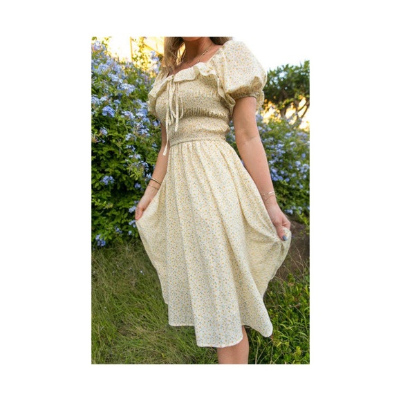 Yellow floral midi cottagecore retro style dress - Picture 1 of 7